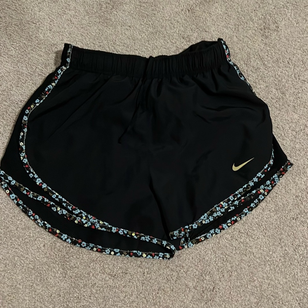 Nike Tempo Short